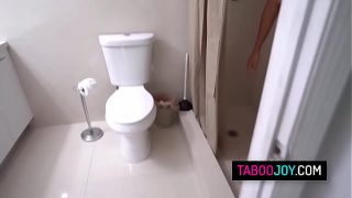 Sexy teen stepdaughter Mia Martinez seduce her stepdad and lead him to her bedroom
